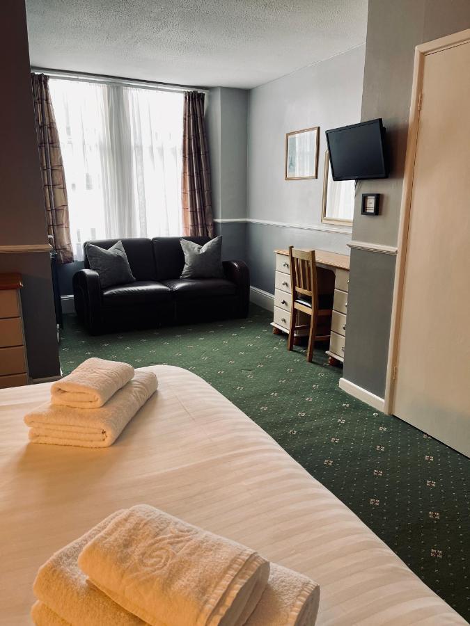 Palm Court B&B Ilfracombe Zewnętrze zdjęcie